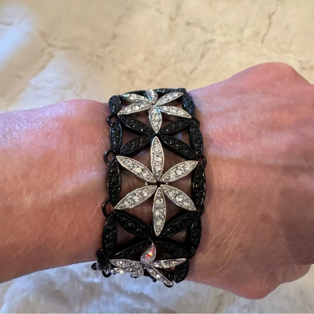 Black & Silver Rhinestone Bracelet Lobster Claw Clasp 7” Length Vintage Stars